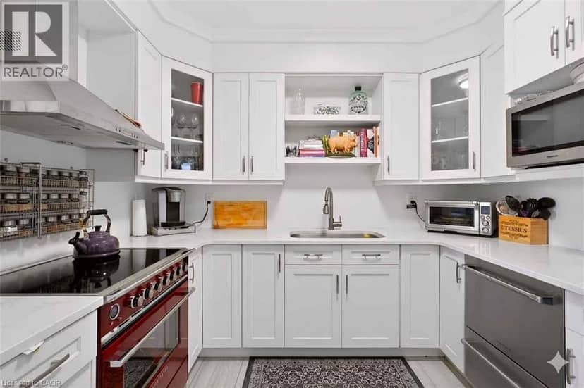 5250 LAKESHORE Road Unit# 1901 — photo 14 of 40