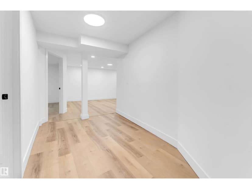 7303 130 Ave NW — photo 30 of 36