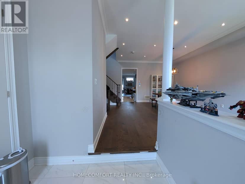 230 Paradelle Drive — photo 3 of 36
