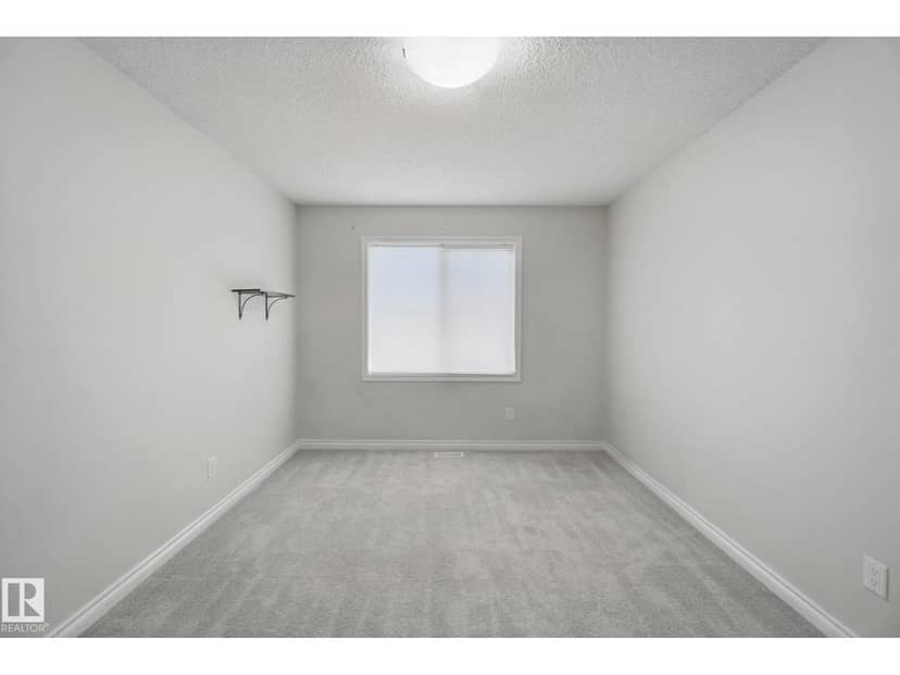 51 Vivian Wy — photo 29 of 40