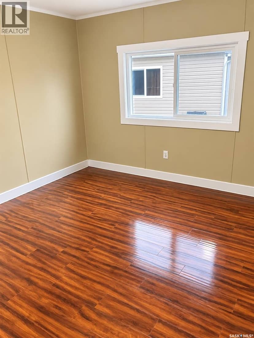 603 1524 Rayner AVENUE — photo 12 of 27