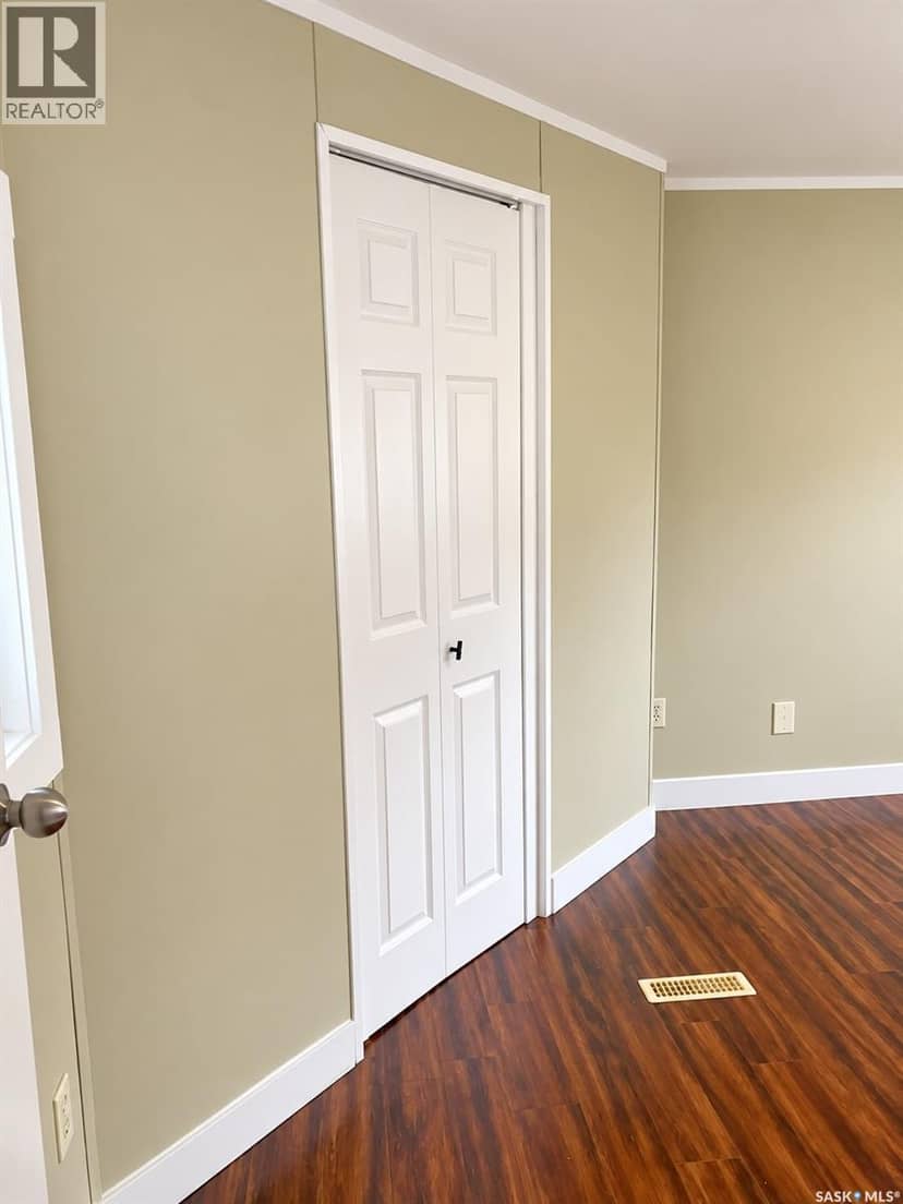 603 1524 Rayner AVENUE — photo 14 of 27