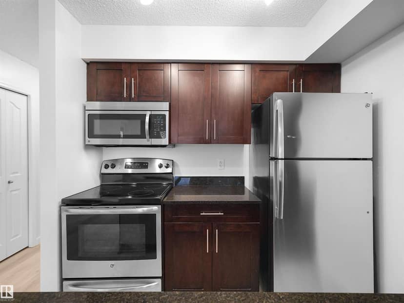#114 12035 22 AV SW — photo 10 of 25