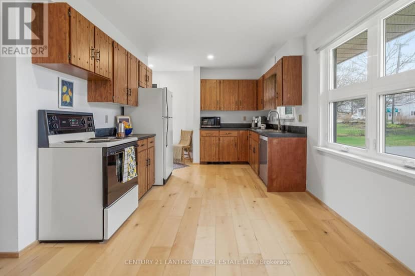 425 Bloomfield Main Street — photo 11 of 23