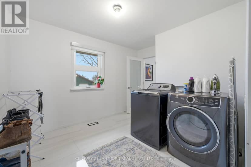 425 Bloomfield Main Street — photo 15 of 23