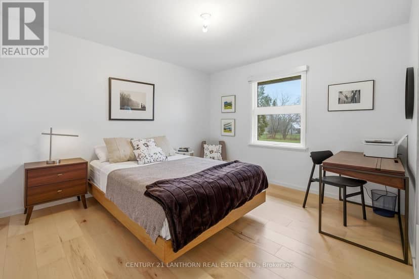 425 Bloomfield Main Street — photo 18 of 23