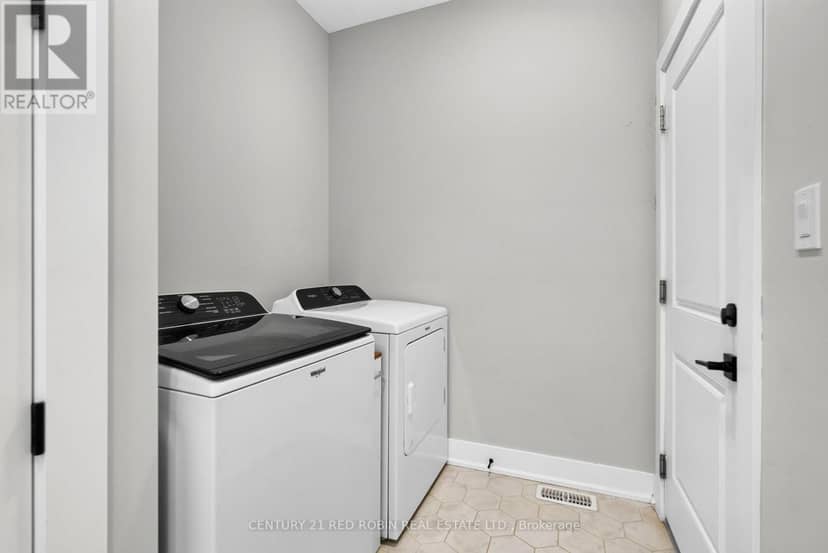 35 Elliot Street — photo 22 of 40