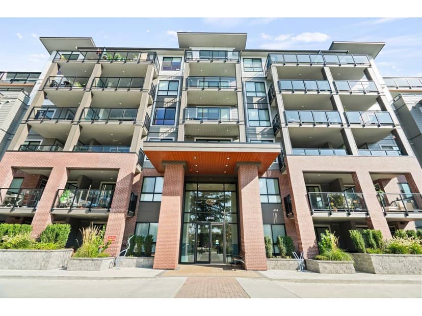 102 45511 CAMPUS DRIVE, Garrison Crossing, Chilliwack