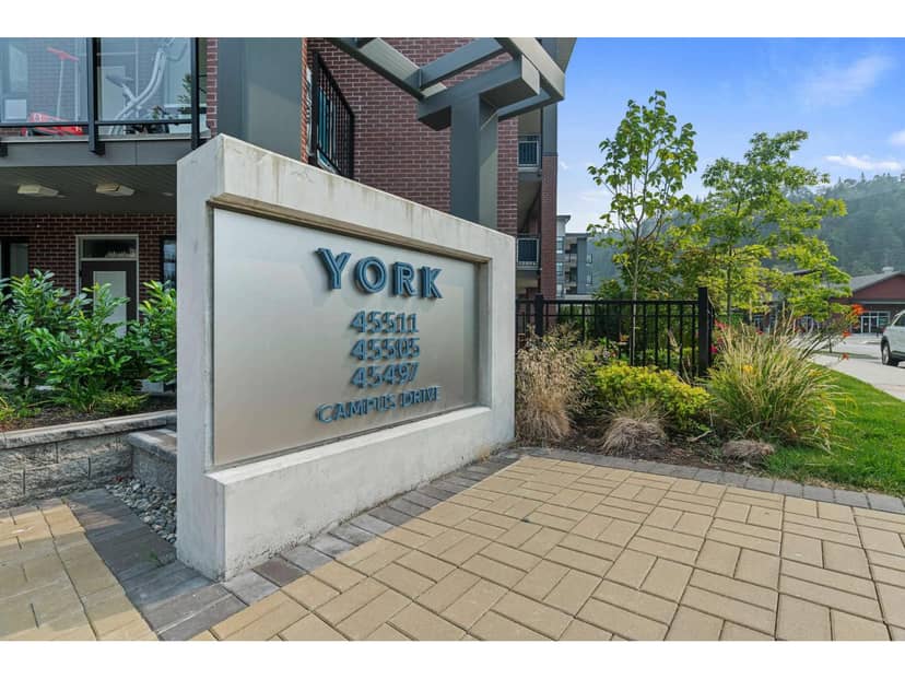 102 45511 CAMPUS DRIVE, Garrison Crossing, Chilliwack, photo 3