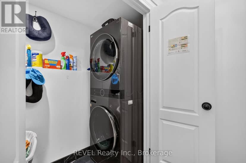 282 Webster Road — photo 32 of 40