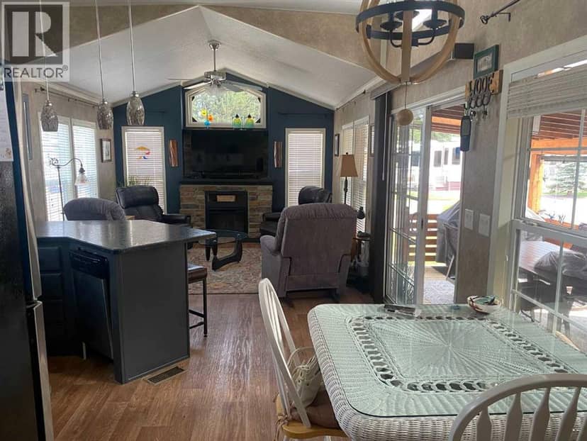 146, 32379 Range Road 55 Road, Rural Mountain View County, photo 3