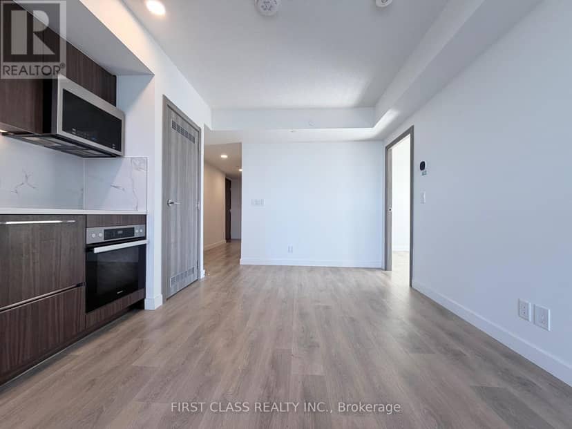 3907 - 38 Widmer Street — photo 3 of 26