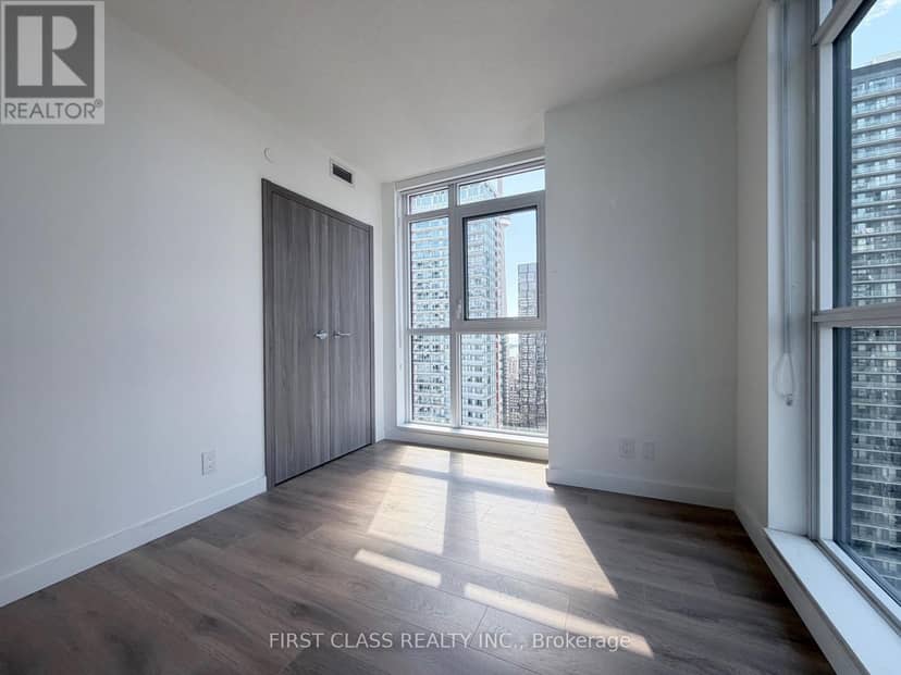 3907 - 38 Widmer Street — photo 7 of 26