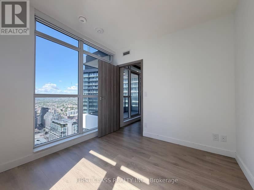 3907 - 38 Widmer Street — photo 8 of 26