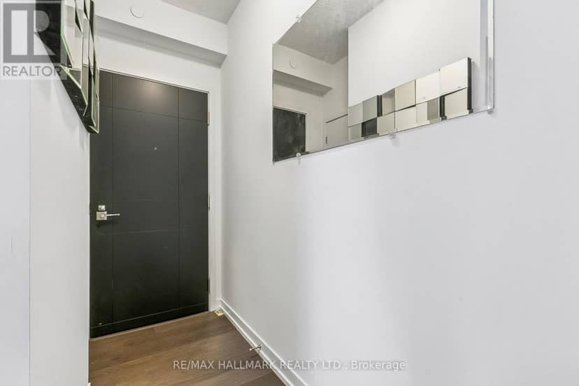 1212 - 98 Lillian Street — photo 33 of 40