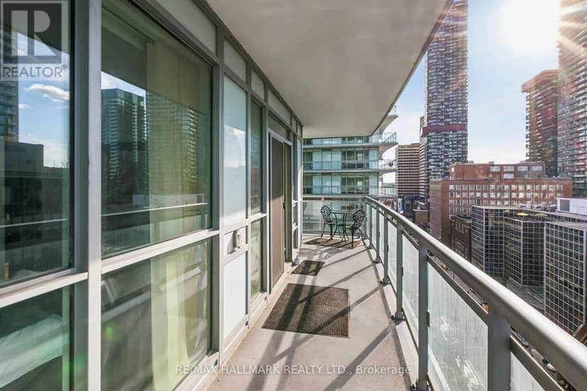 1212 - 98 Lillian Street — photo 5 of 40