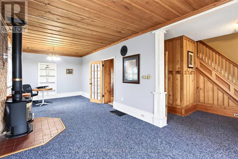 95 Bond Street E — photo 10 of 40