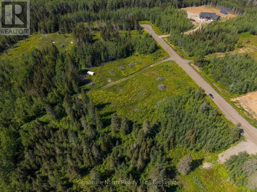 1051 Red Pine Way — photo 3 of 5