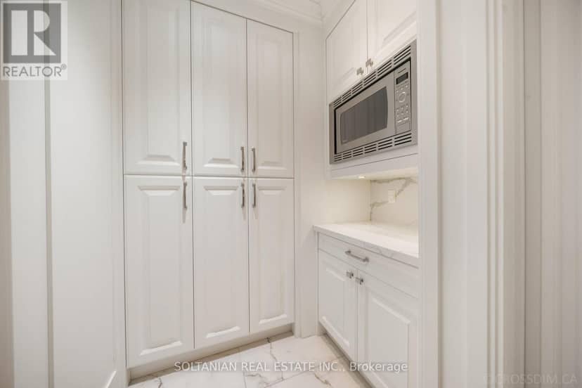 74 Yongehurst Road — photo 14 of 40