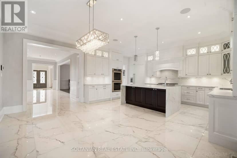 74 Yongehurst Road — photo 16 of 40