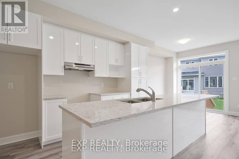 18 Reynolds Avenue — photo 7 of 24