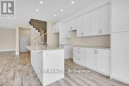 15 Reynolds Avenue — photo 10 of 24