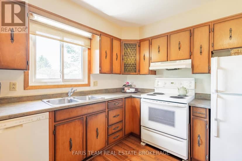 2966 George Johnston Road — photo 11 of 40