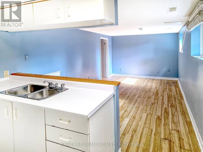 9 Rogers Road — photo 13 of 17