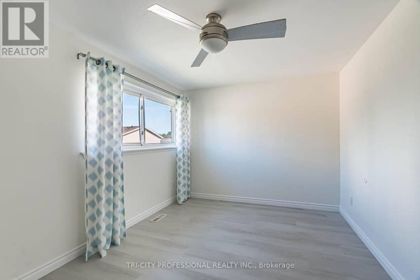 25 Craigleigh Crescent — photo 23 of 40