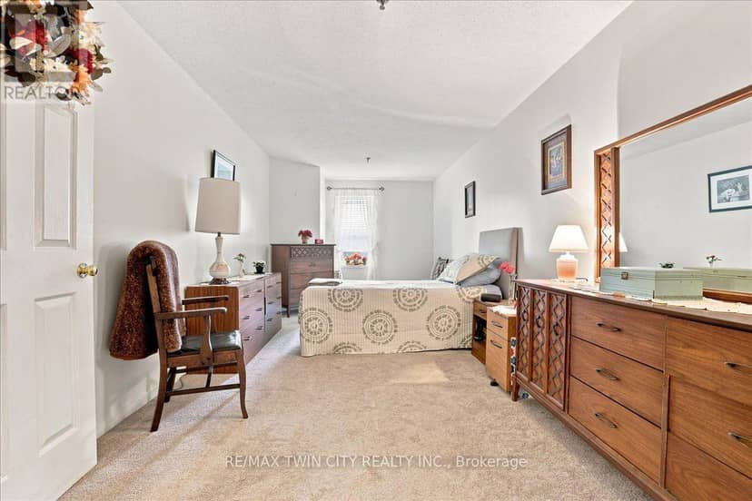 217 - 1009 Queenston Road — photo 7 of 35