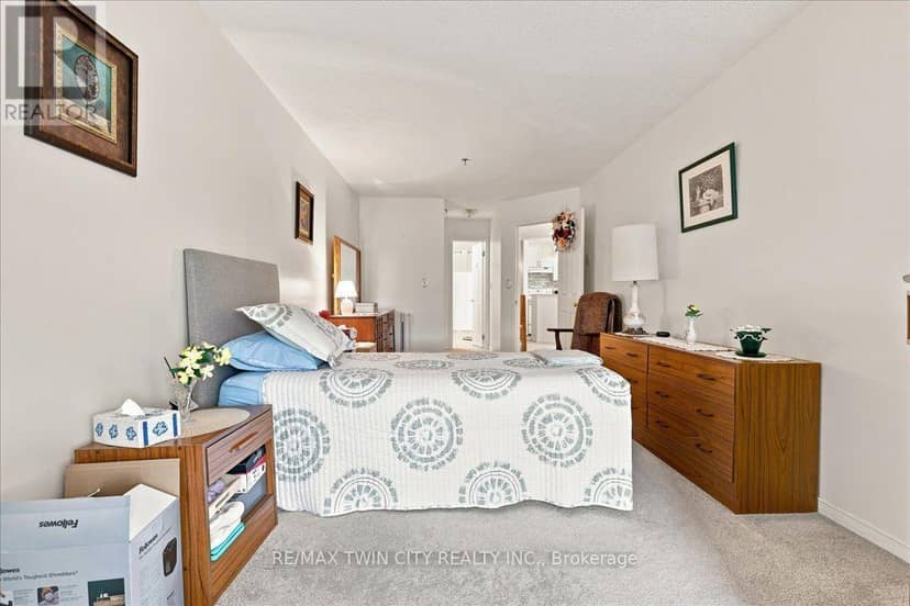 217 - 1009 Queenston Road — photo 8 of 35