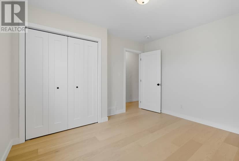 237 Pentagon BLVD — photo 23 of 38