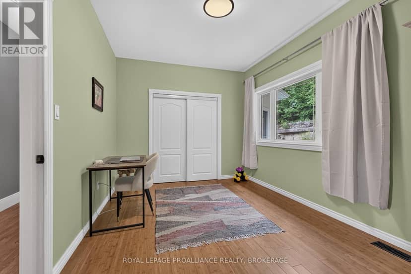 27 Collins Drive — photo 24 of 40