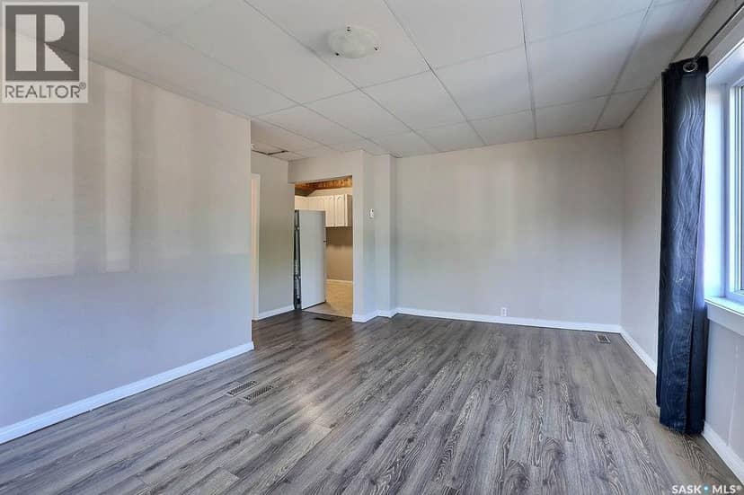 2100 Reynolds STREET — photo 11 of 32