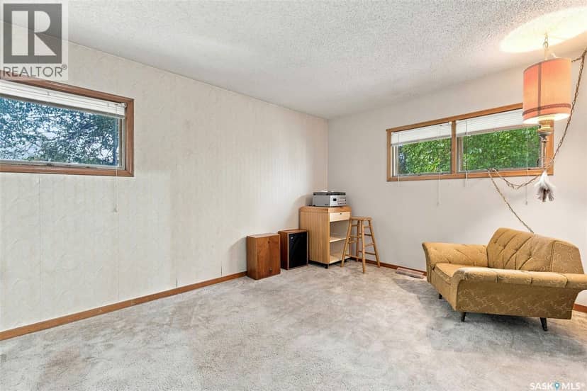 1564 Horace STREET — photo 12 of 32