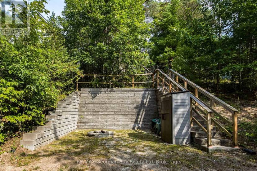 68 Tiny Beaches Road S — photo 30 of 38