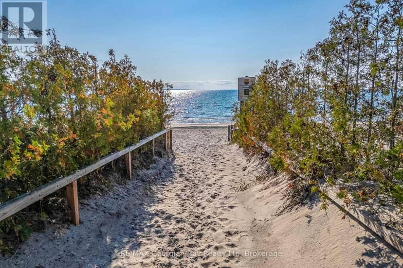 68 Tiny Beaches Road S — photo 6 of 38