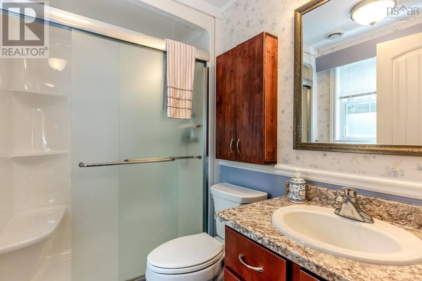 633 ADAMS Road — photo 17 of 40