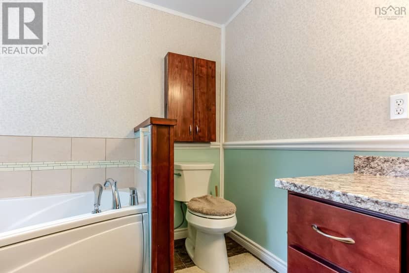 633 ADAMS Road — photo 23 of 40