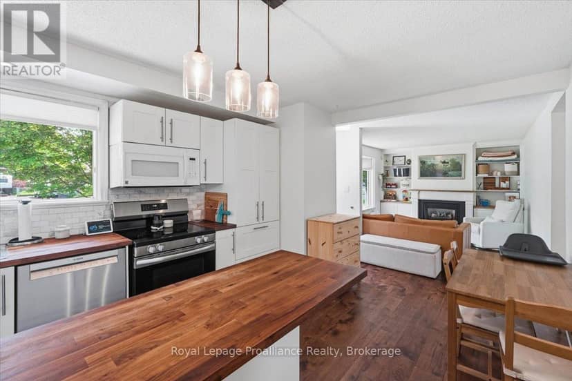 24 Harvest Crescent — photo 11 of 36