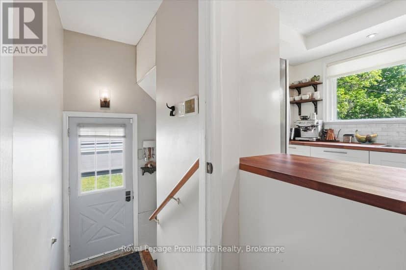 24 Harvest Crescent — photo 20 of 36