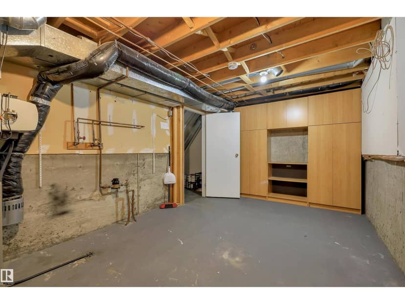 14644 52 ST NW — photo 38 of 40