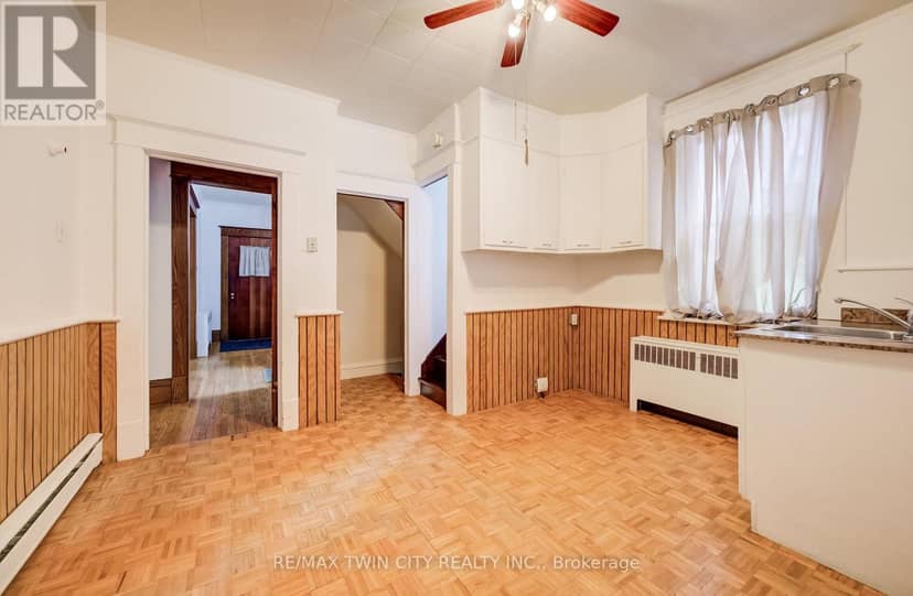 211 Main Street — photo 16 of 36