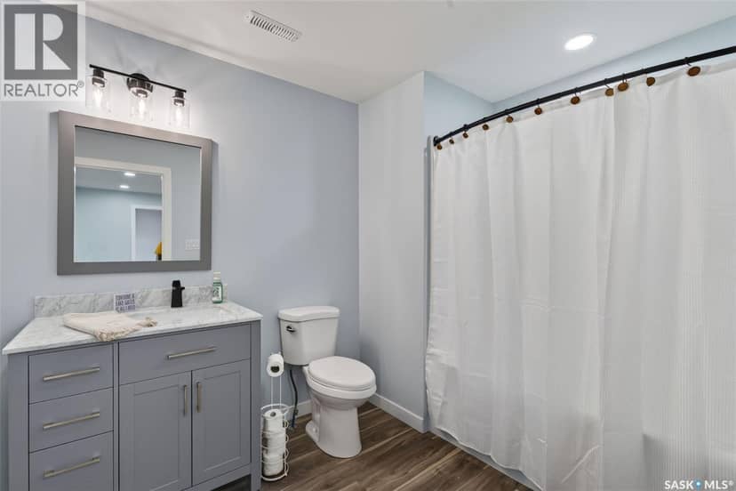 1445 Lakeside ROAD — photo 7 of 40
