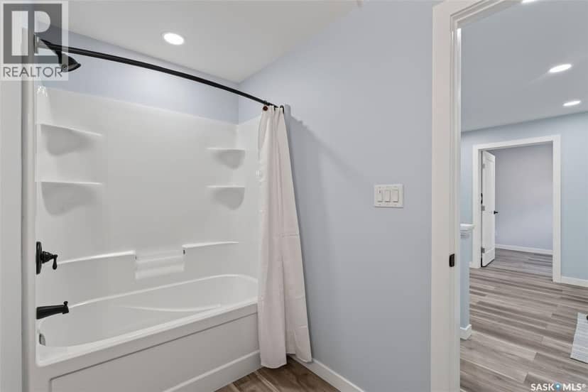1445 Lakeside ROAD — photo 8 of 40