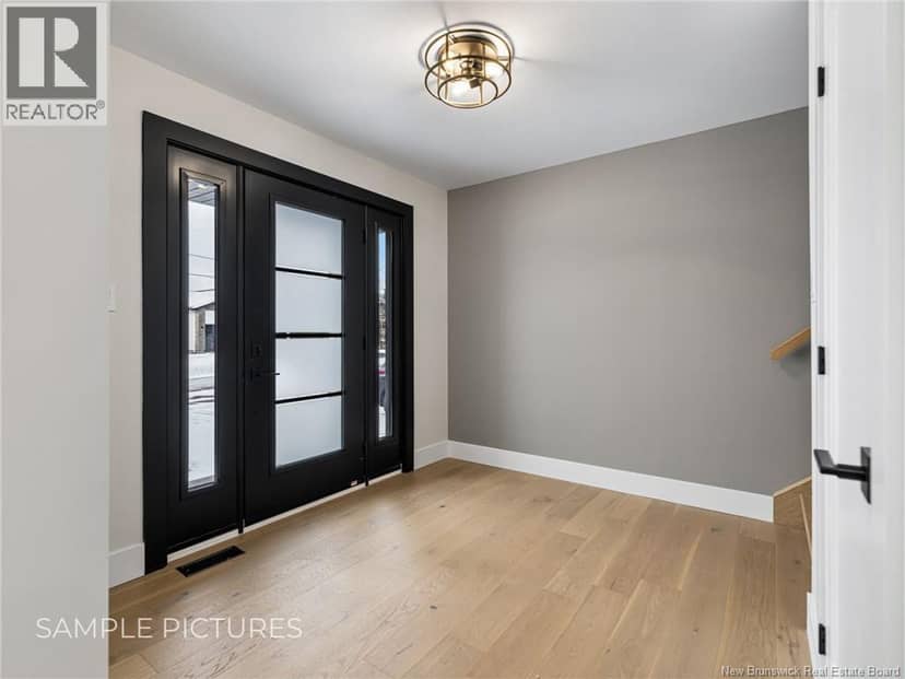 441 Gaspé Street — photo 8 of 40