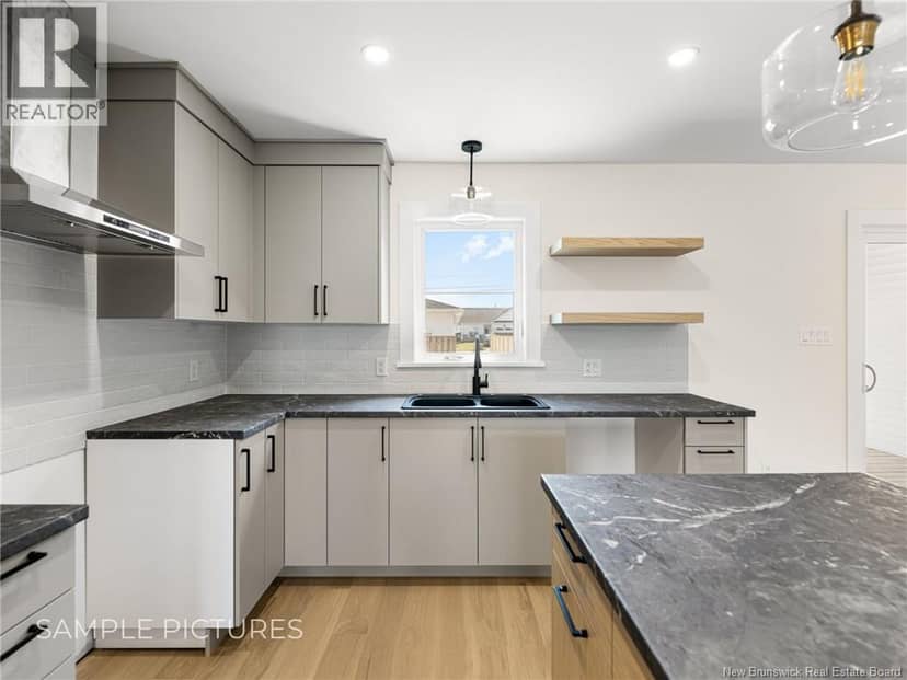 454 Gaspé Street — photo 20 of 39