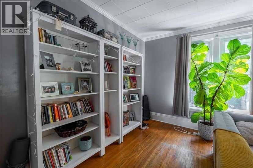 224 VIDAL STREET South — photo 12 of 40