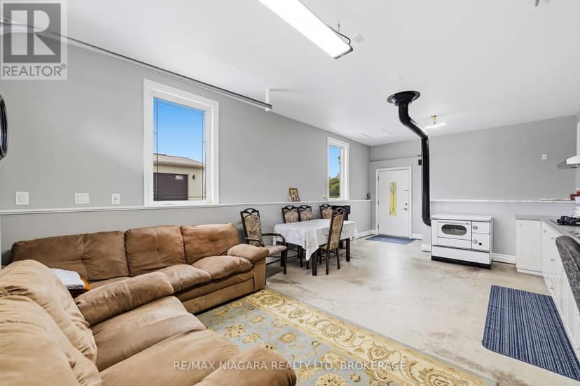 2876 3 Highway E — photo 33 of 40
