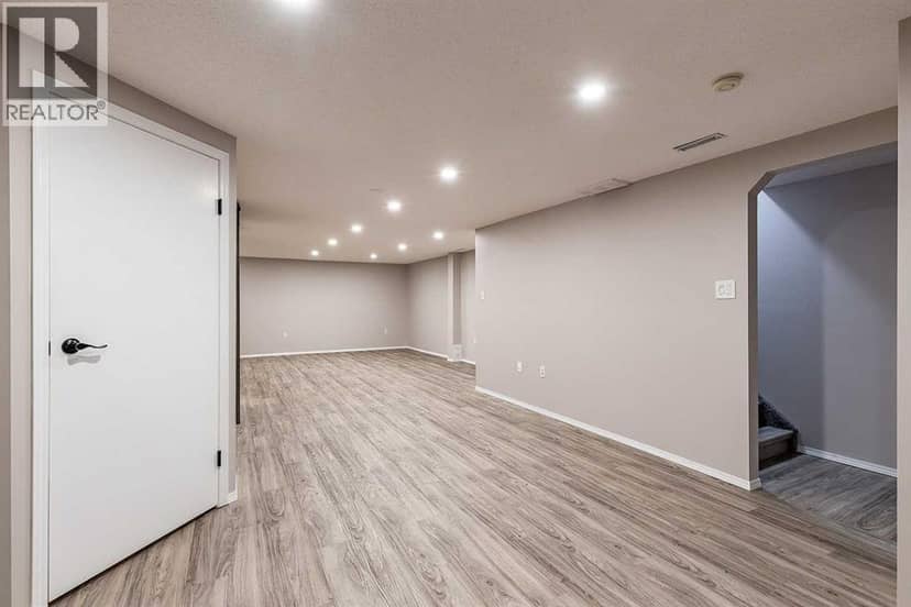 502, 165 South Ridge Drive SE — photo 28 of 38